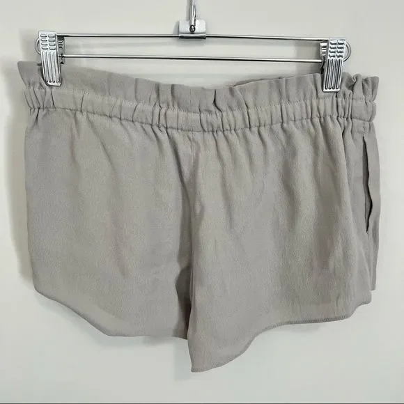 Aritzia Wilfred Montrouge Shorts Light Grey Pull On Paperbag Shorts - Picture 8 of 14